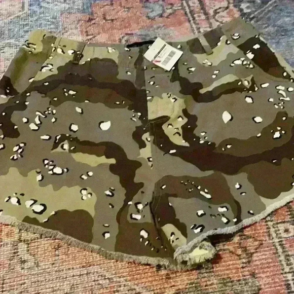 The Vintage shop short - Picture 2 of 3